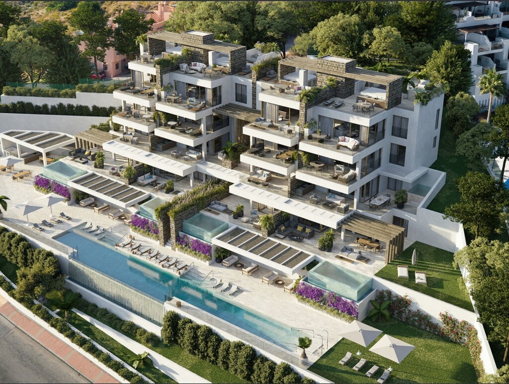 Contemporary New Build With Sea Views In Riviera