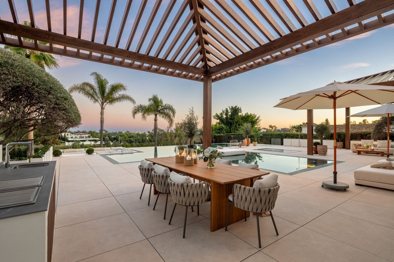 Modern Villa In Nueva Andalucia