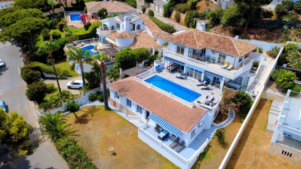 Luxury Villa With Sea Views In La Cala De Mijas