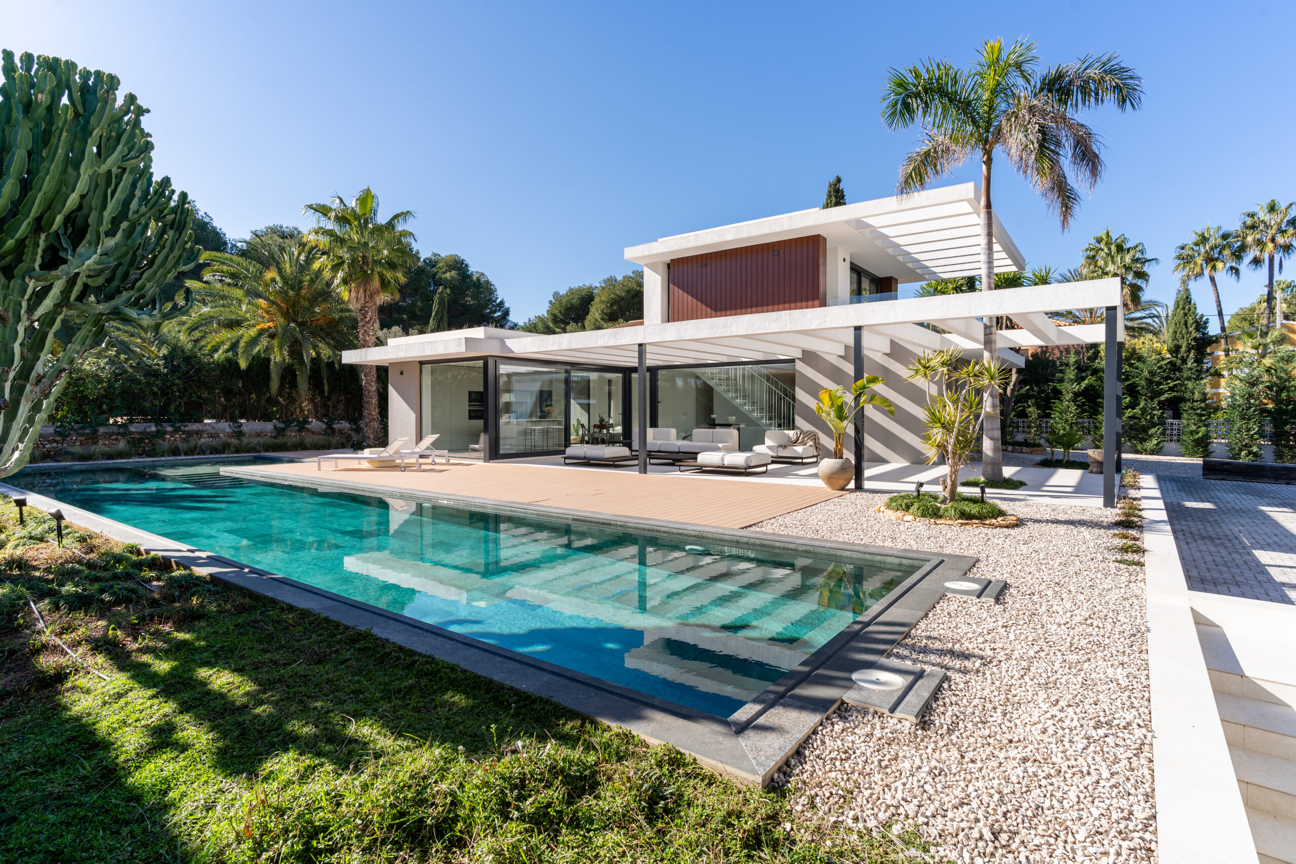 Contemporary Villa In Denia