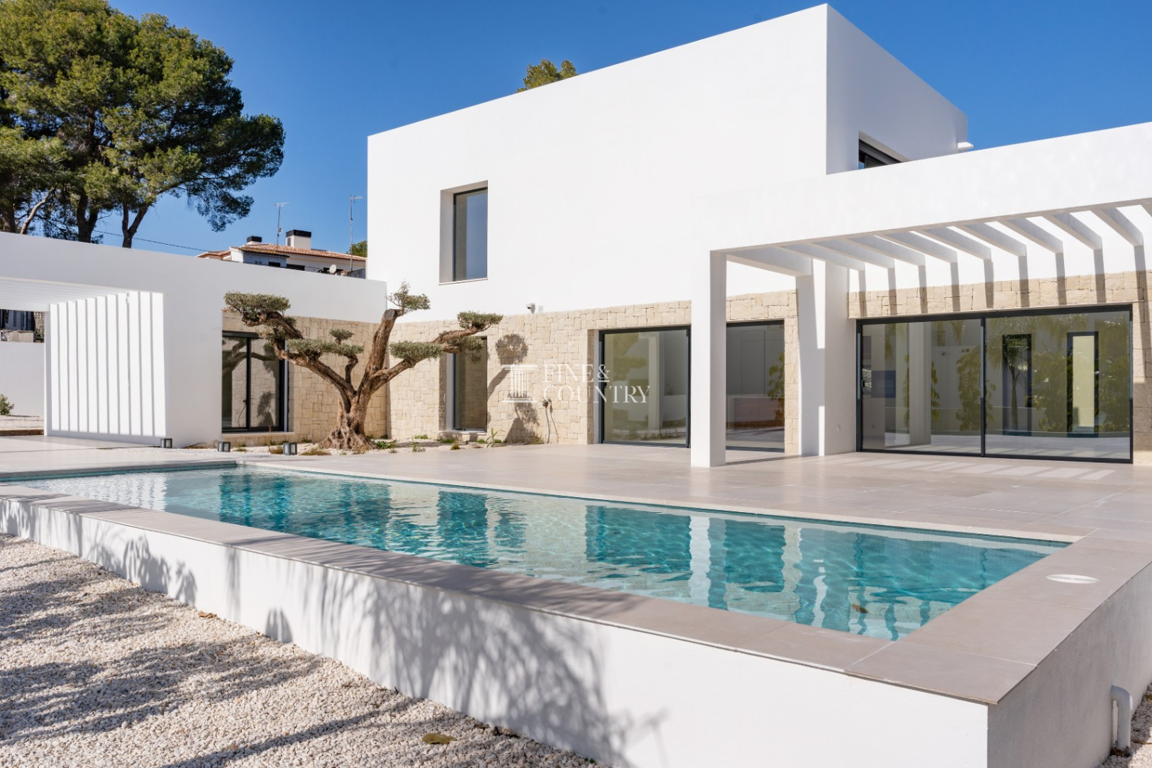 Contemporary Villa With Sea Views In Moraira