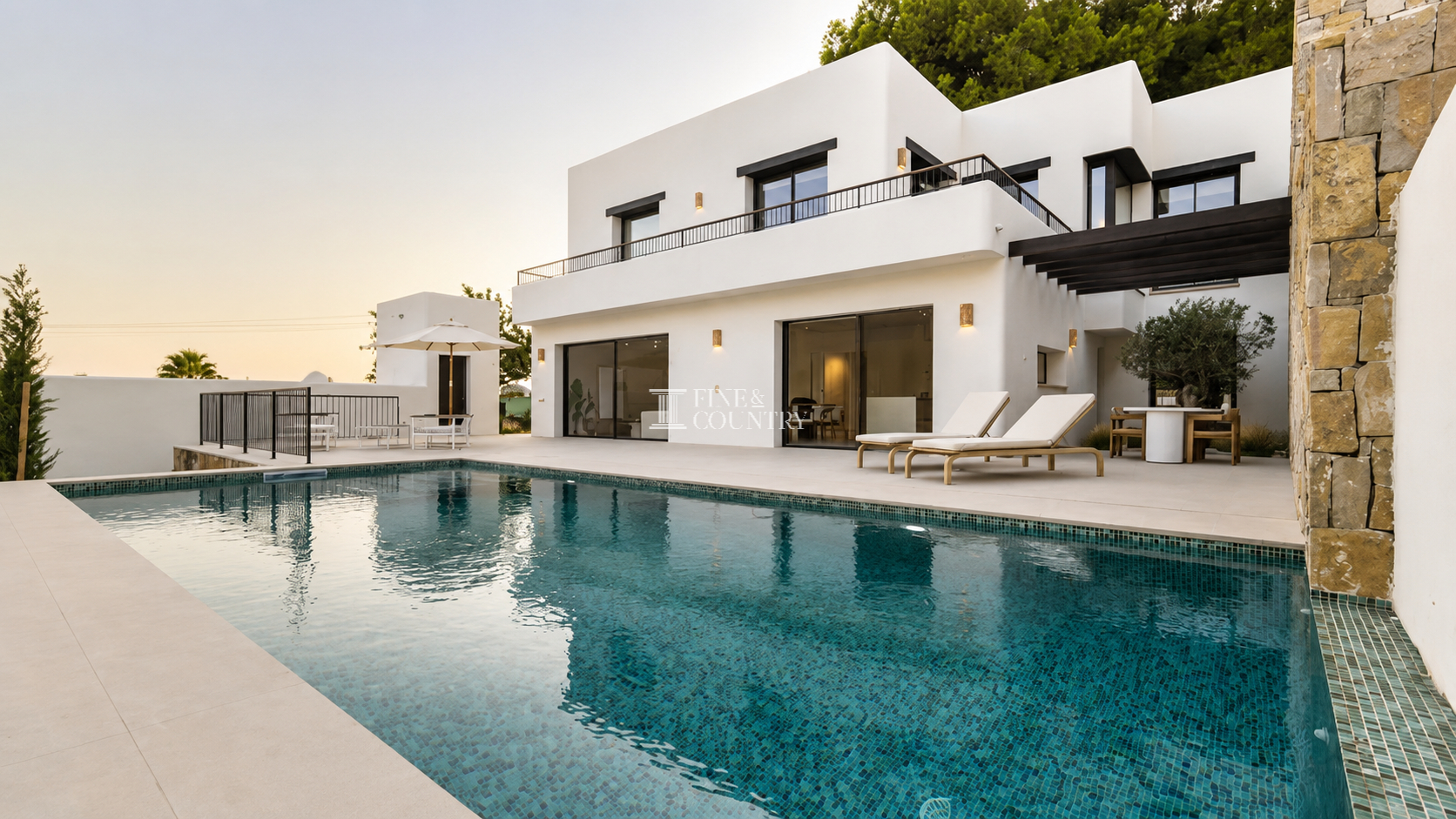 Contemporary Villa In Moraira