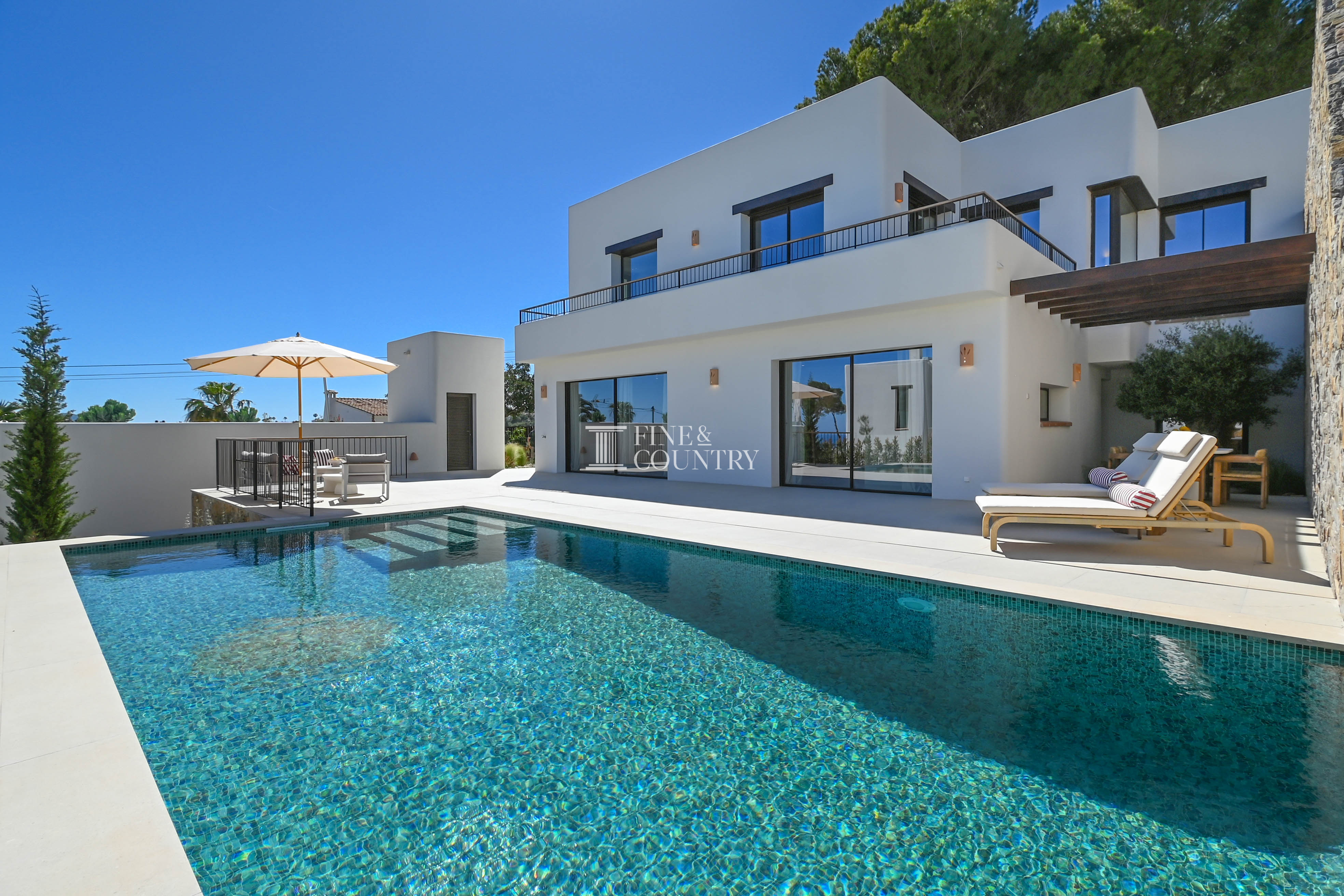 Contemporary Villa In Moraira