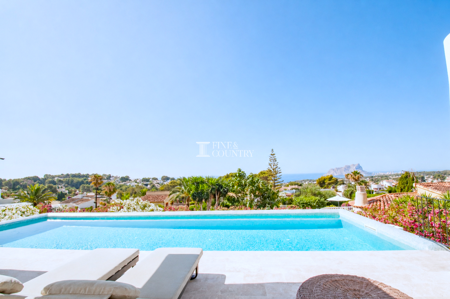 Contemporary Villa With Sea Views In Moraira