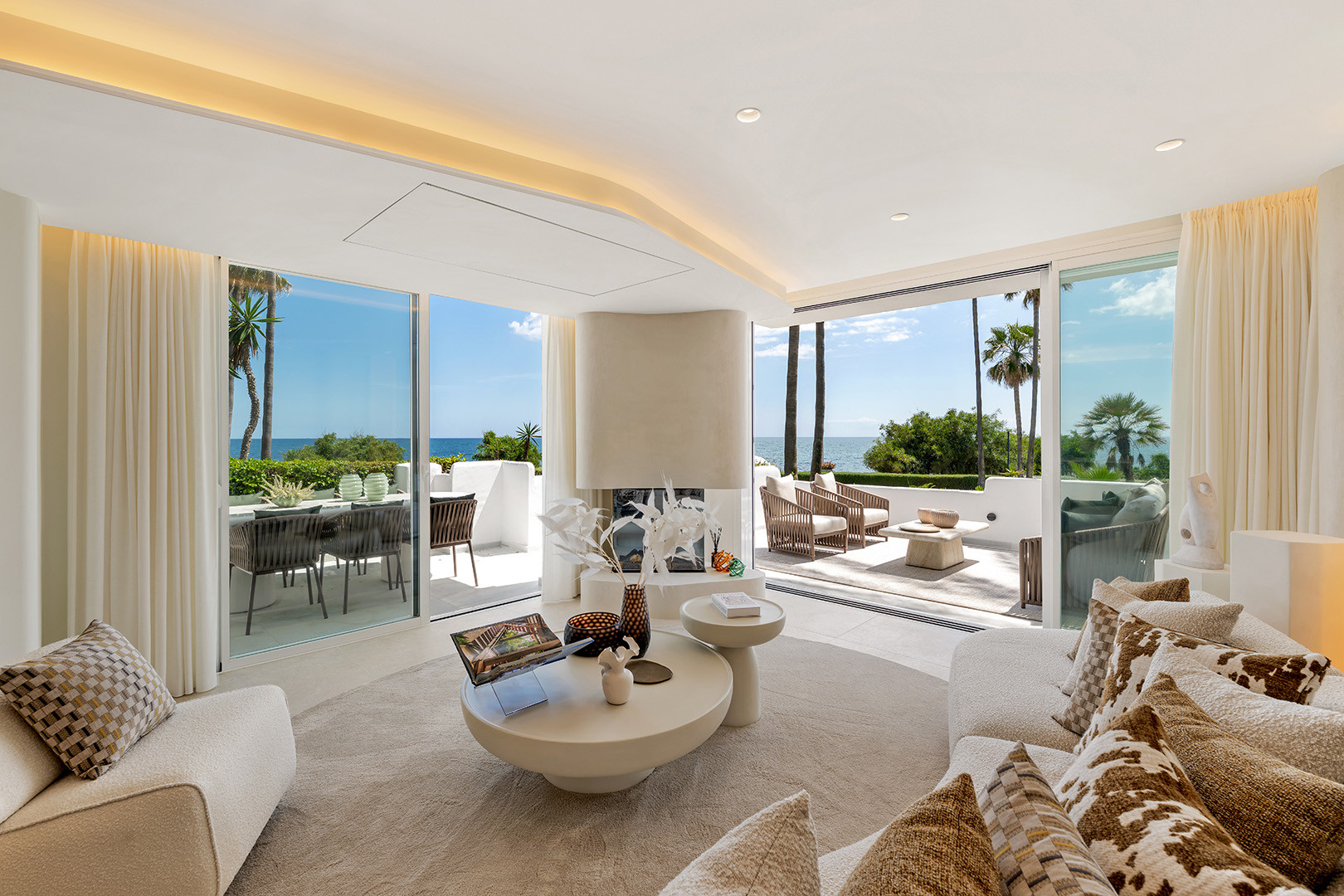 Maison Alcazaba, Exceptional Frontline Beach Apartment