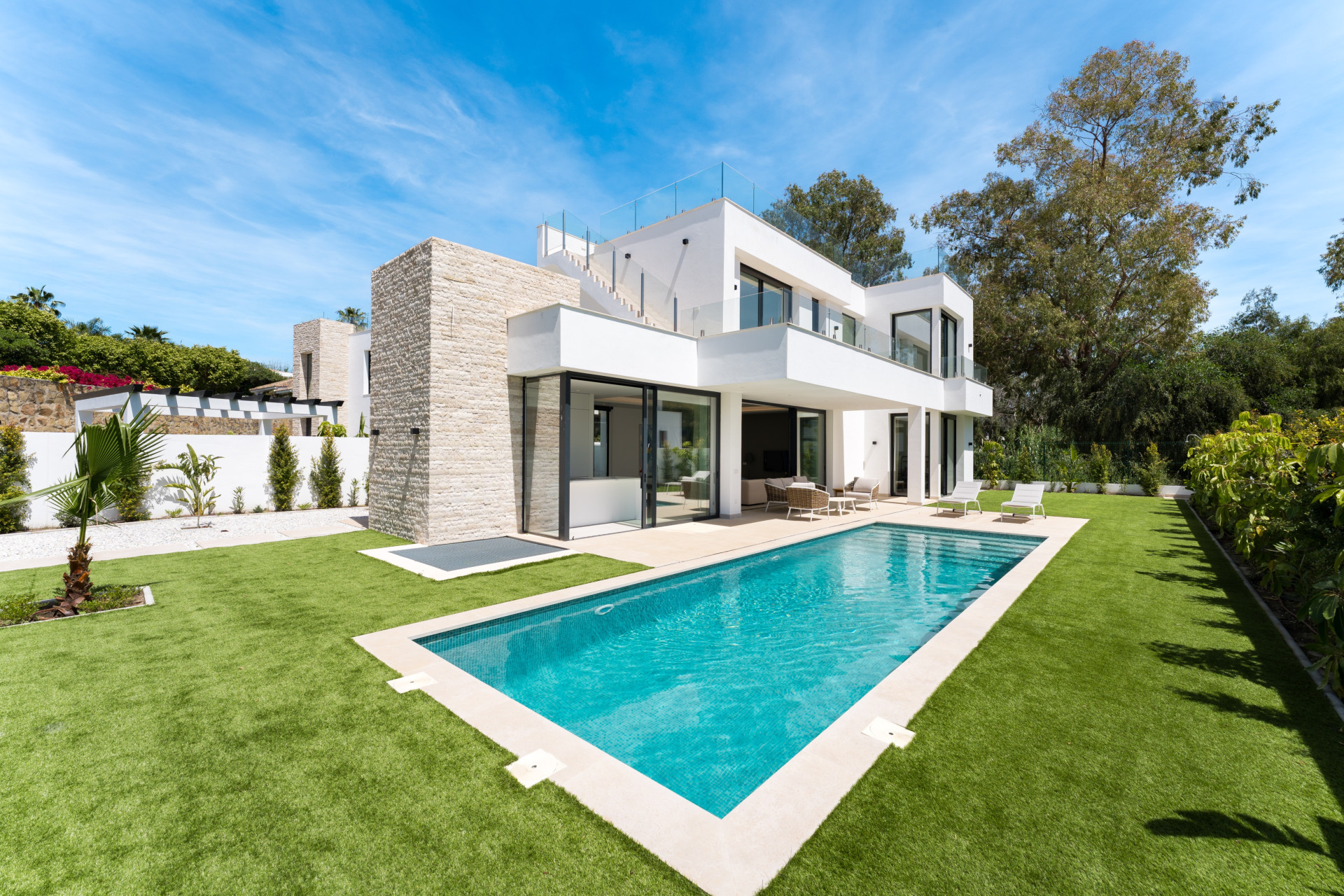 Contemporary 5-Bedroom Villa For Sale In Monte Biarritz, Estepona With Pool, Solarium & Basement